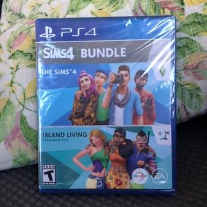Sims 4 Base Game and Island Living Bundle- PS4